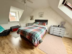 Photo 6- click for photo gallery